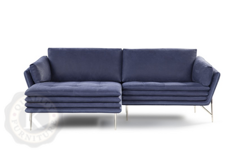 Mater Familias Sectional