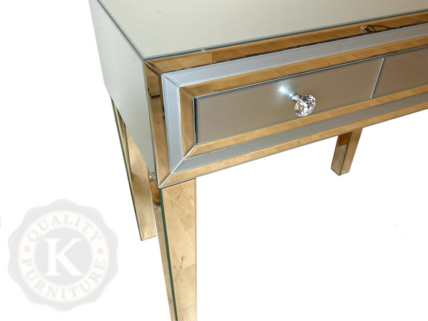 Manhattan Console